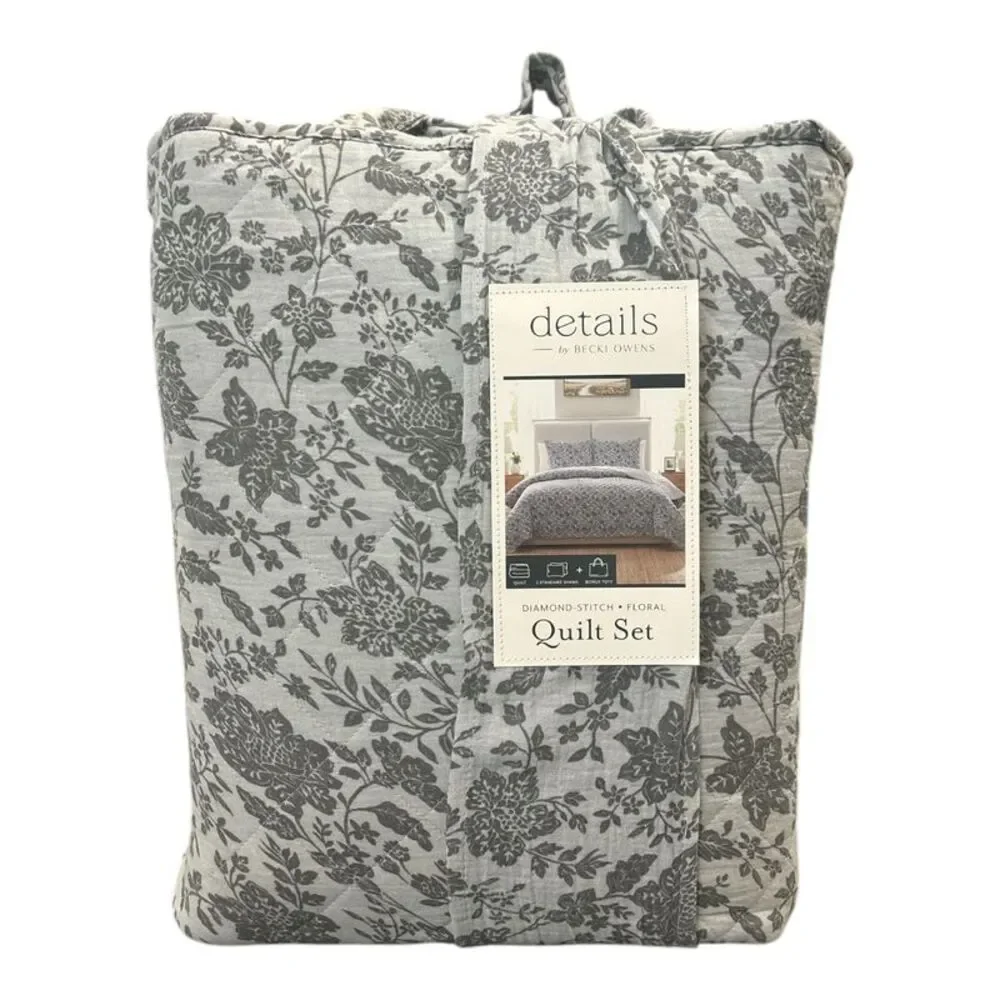 Details by Becki Owens Full/Queen Gray Floral Quilt Set